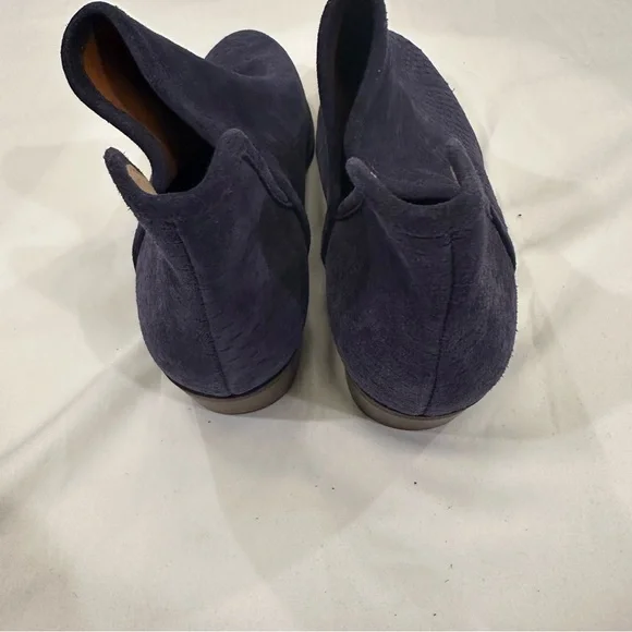 Lucky Brand Womens Baley Navy Suede Booties Shoes 8.5 Medium - Picture 4 of 12